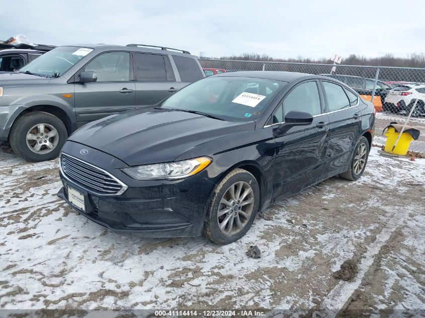 VIN 3FA6P0H73HR369007 2017 Ford Fusion, SE no.2