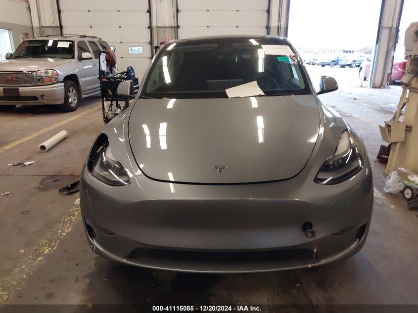 2024 Tesla Model Y Long Range Dual Motor All-Wheel Drive VIN: 7SAYGAEEXRF170814 Lot: 41115085