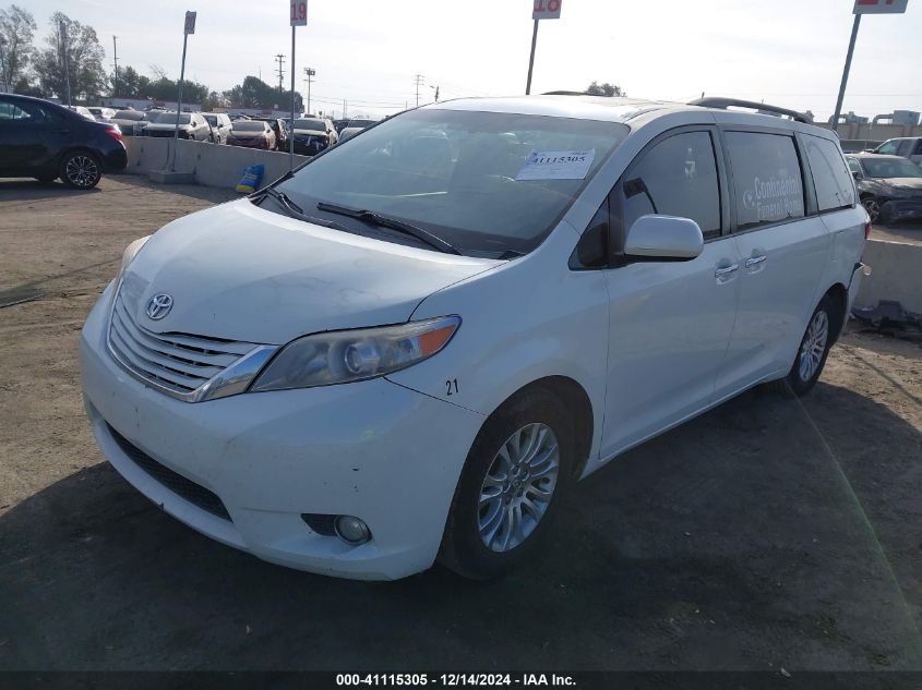 VIN 5TDYK3DC3FS670537 2015 TOYOTA SIENNA no.2