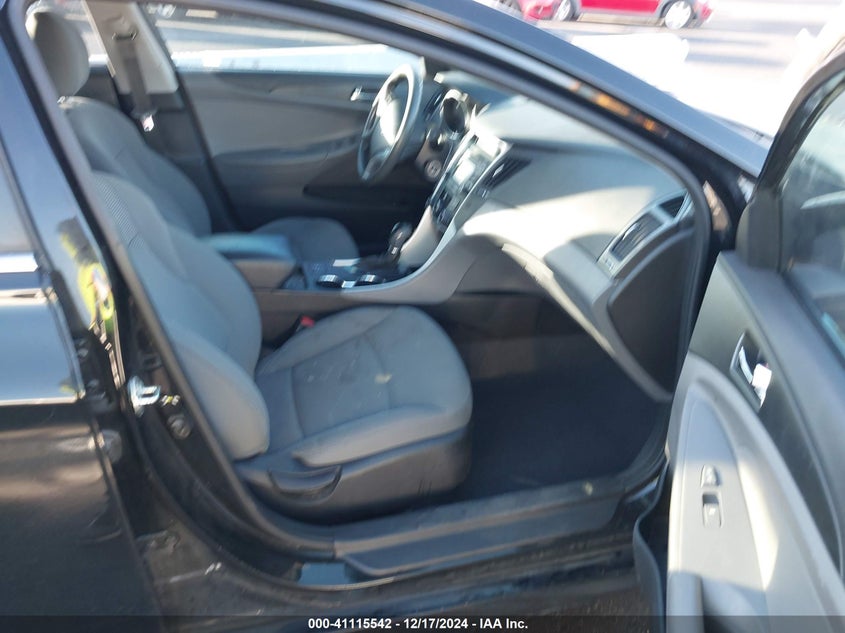 2014 HYUNDAI SONATA VIN: 5NPEB4AC8EH870783