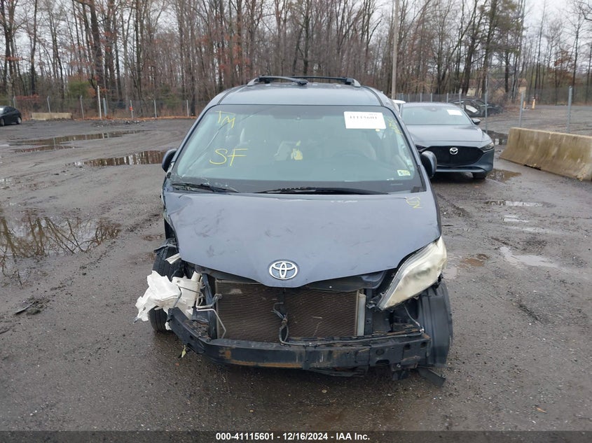 2015 Toyota Sienna Le 8 Passenger VIN: 5TDKK3DC4FS645829 Lot: 41115601