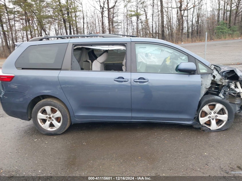 2015 Toyota Sienna Le 8 Passenger VIN: 5TDKK3DC4FS645829 Lot: 41115601