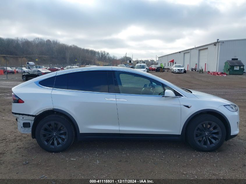 2018 Tesla Model X 100D/75D/P100D VIN: 5YJXCDE25JF142810 Lot: 41115931