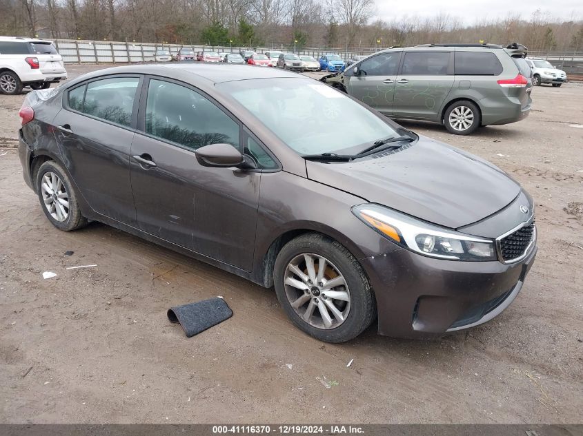 VIN 3KPFL4A71HE006557 2017 KIA FORTE no.1