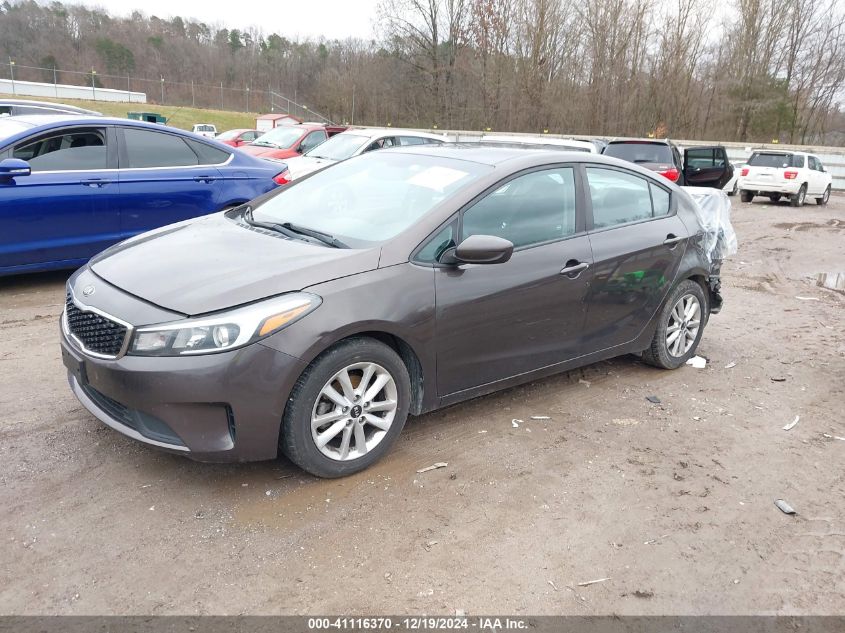 VIN 3KPFL4A71HE006557 2017 KIA FORTE no.2