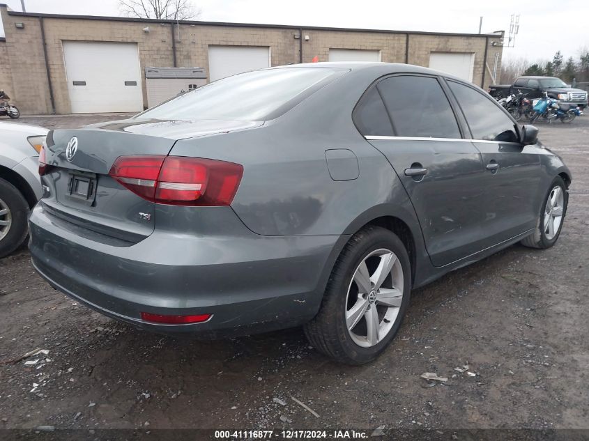 VIN 3VW2B7AJ7HM332073 2017 VOLKSWAGEN JETTA no.4