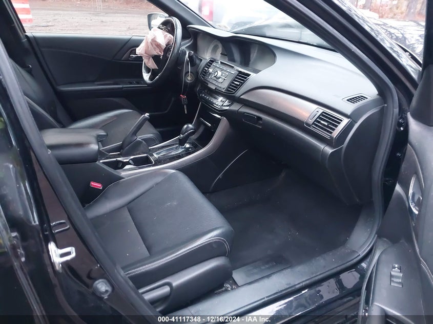 2016 HONDA ACCORD VIN: 1HGCR2F58GA020388