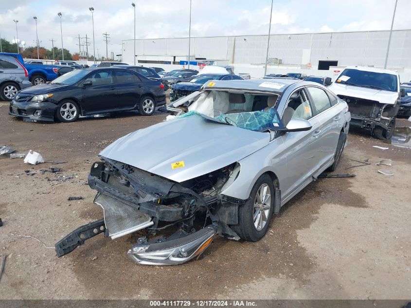 VIN 5NPE24AF2KH740259 2019 Hyundai Sonata, SE no.2