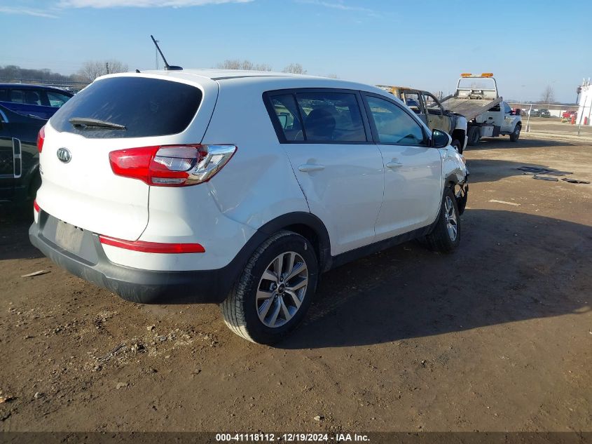 VIN KNDPBCAC8G7879414 2016 KIA Sportage, LX no.4