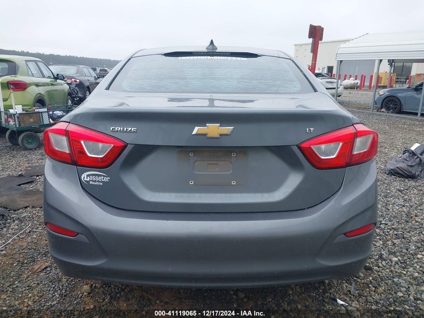 2018 CHEVROLET CRUZE VIN: 1G1BE5SM0J7142261