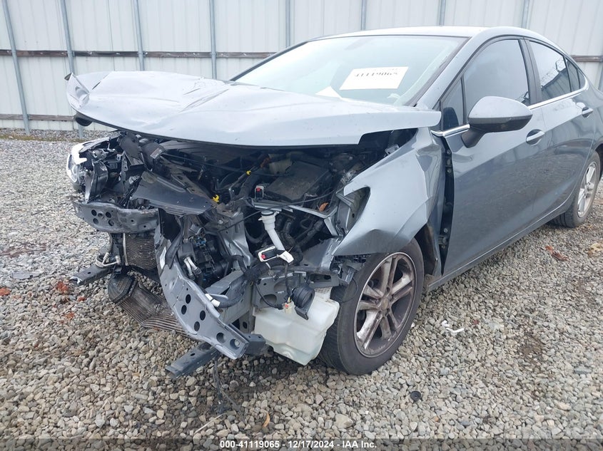 2018 CHEVROLET CRUZE VIN: 1G1BE5SM0J7142261