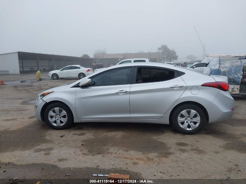 VIN 5NPDH4AE4GH709698 2016 Hyundai Elantra, SE no.13