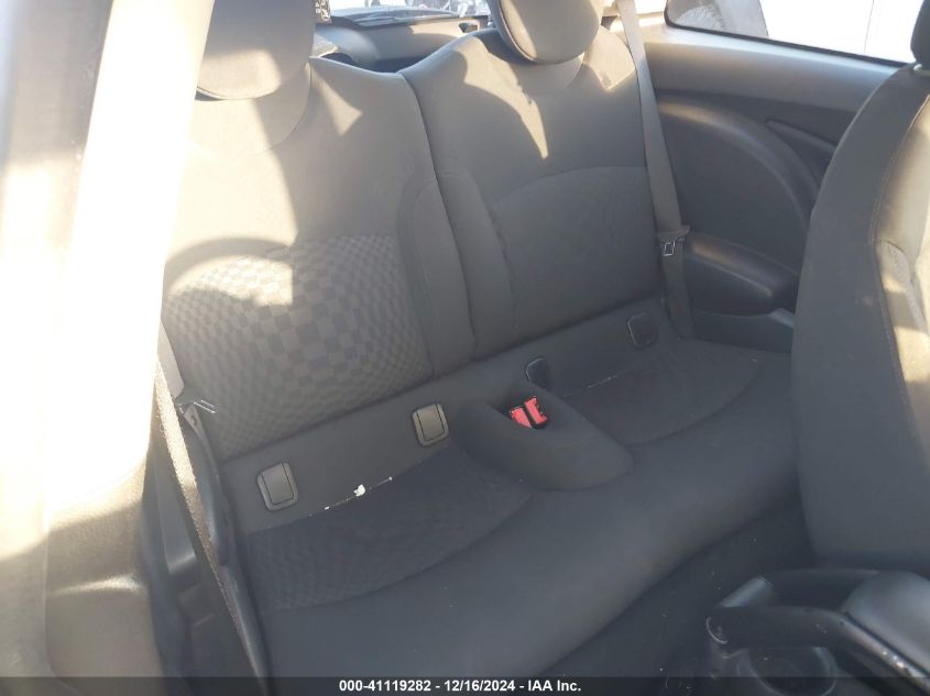 2013 MINI HARDTOP VIN: WMWSV3C57DT393130