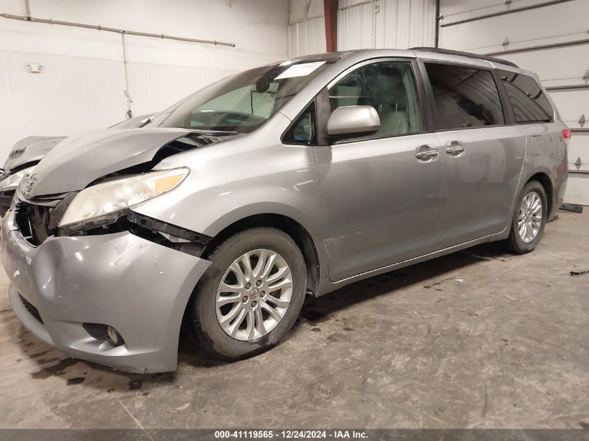 VIN 5TDYK3DC6DS341523 2013 Toyota Sienna, Xle/Limited no.2