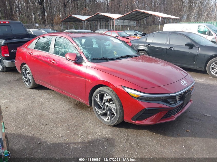 2024 HYUNDAI ELANTRA  (VIN: KMHLP4DG1RU677132)