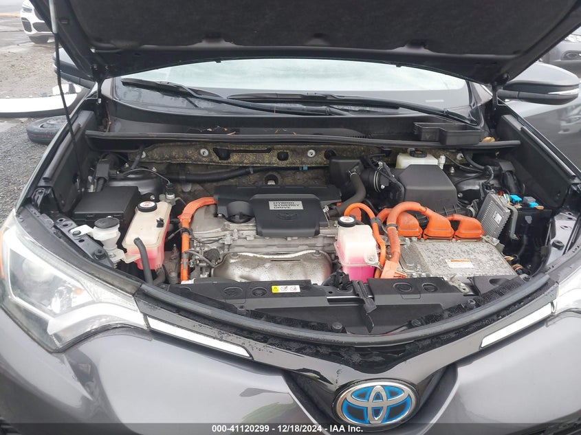 2018 TOYOTA RAV4 HYBRID LE - JTMRJREVXJD237716