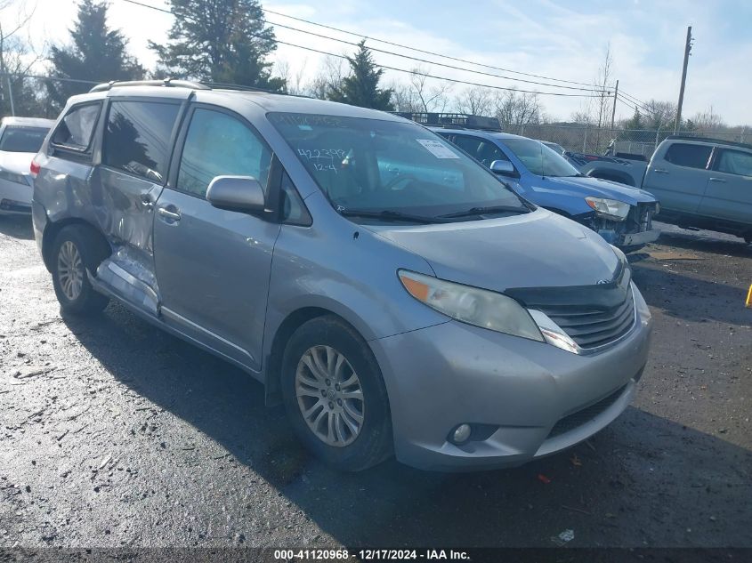 VIN 5TDYK3DC9DS371938 2013 TOYOTA SIENNA no.1