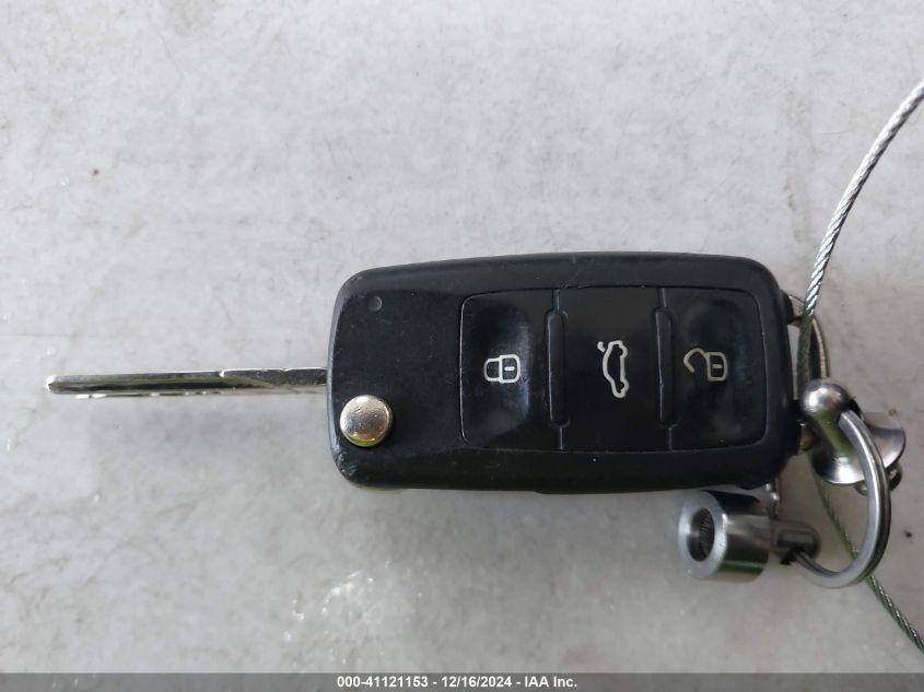 2013 Volkswagen Tiguan Sel VIN: WVGBV7AX7DW523223 Lot: 41121153