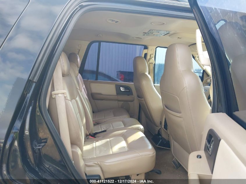 2005 Ford Expedition Eddie Bauer/King Ranch VIN: 1FMPU17585LA49135 Lot: 41121522
