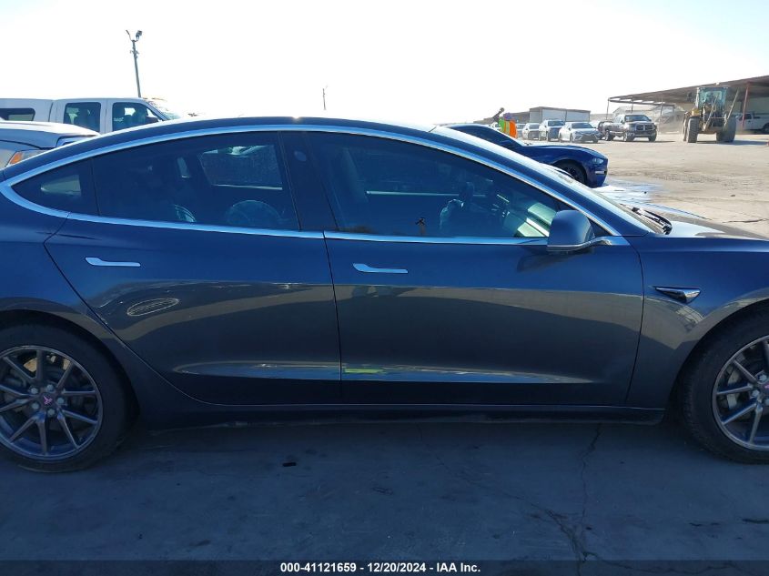 2018 Tesla Model 3 Long Range/Performance VIN: 5YJ3E1EB2JF128922 Lot: 41121659