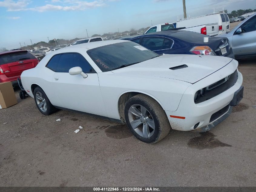 VIN 2C3CDZAG4FH724445 2015 Dodge Challenger, Sxt no.1