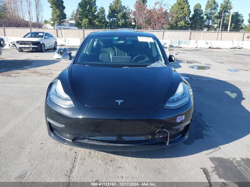 2019 Tesla Model 3 Long Range/Performance VIN: 5YJ3E1EB8KF208842 Lot: 41123163