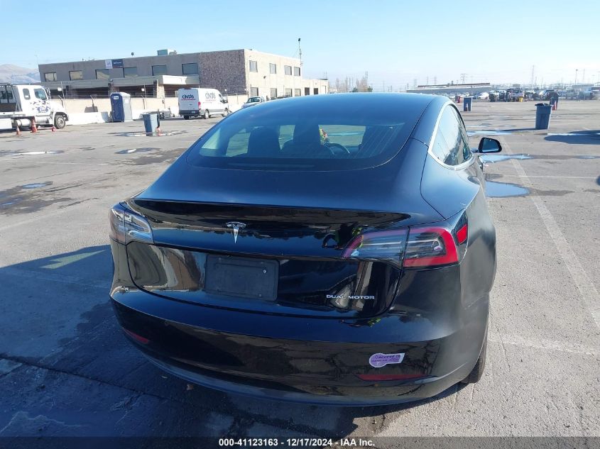 2019 Tesla Model 3 Long Range/Performance VIN: 5YJ3E1EB8KF208842 Lot: 41123163