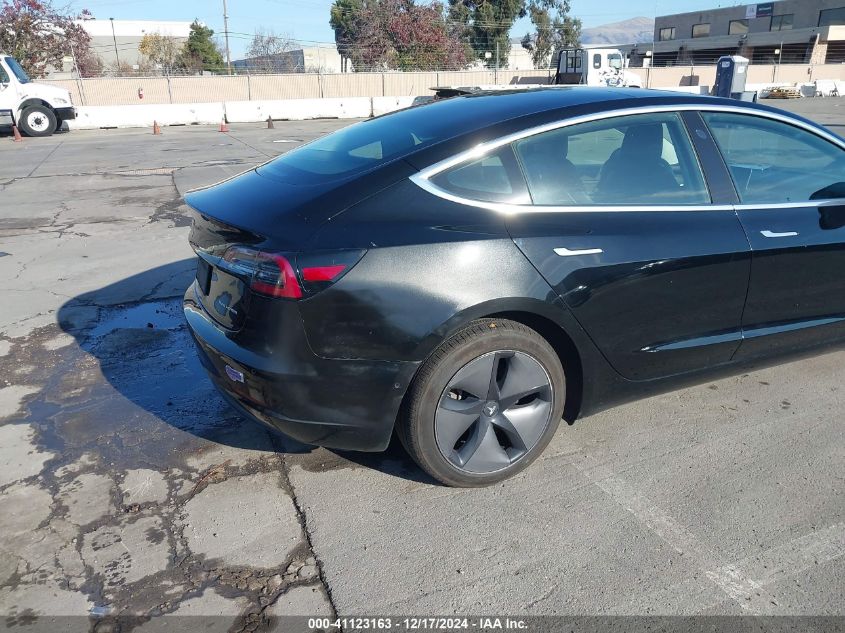 2019 Tesla Model 3 Long Range/Performance VIN: 5YJ3E1EB8KF208842 Lot: 41123163