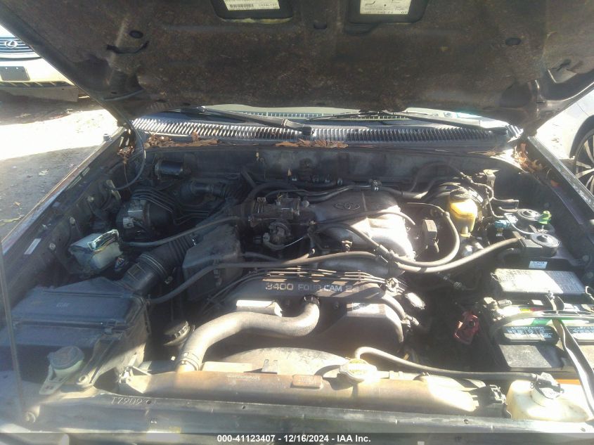 2000 Toyota 4Runner Limited V6 VIN: JT3GN87R5Y0144016 Lot: 41123407