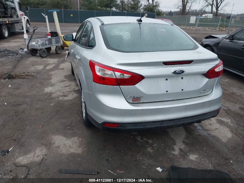 VIN 1FADP3F24EL364490 2014 FORD FOCUS no.3