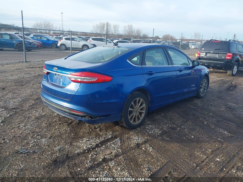 VIN 3FA6P0UU0HR264730 2017 FORD FUSION HYBRID no.4