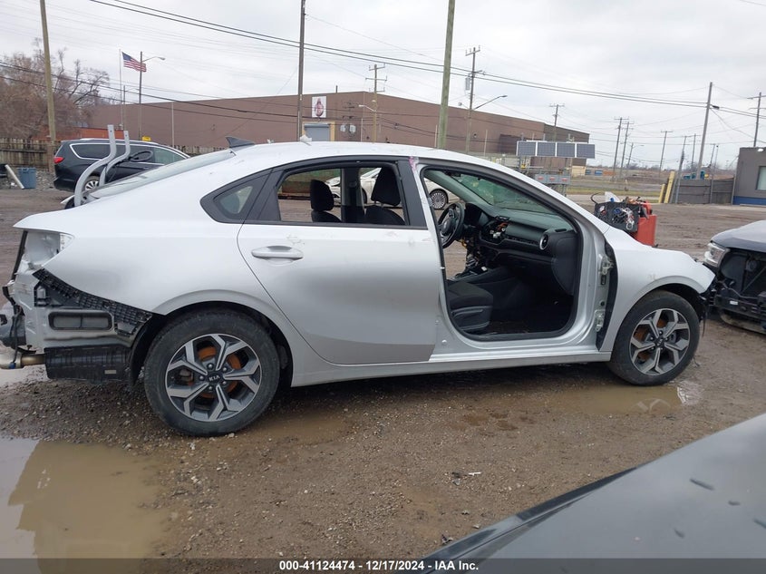 2019 KIA FORTE VIN: 3KPF24AD9KE091826