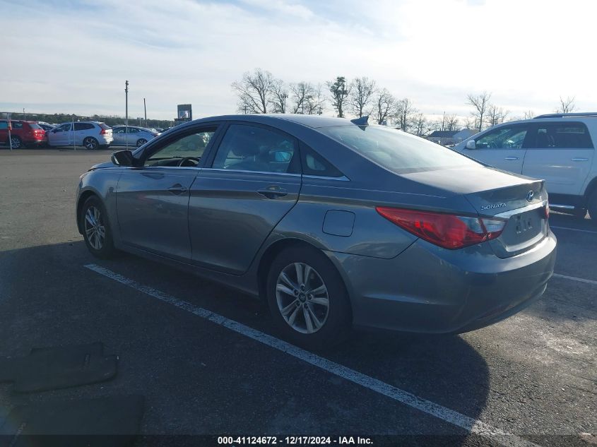 VIN 5NPEB4AC0DH619030 2013 Hyundai Sonata, Gls no.3