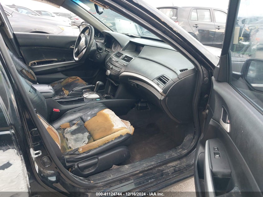 2008 HONDA ACCORD VIN: 1HGCP26808A126707