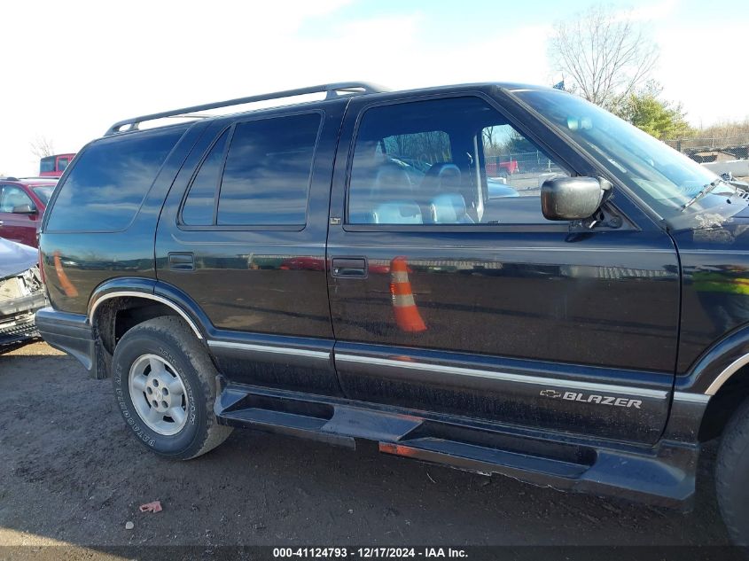 1996 Chevrolet Blazer VIN: 1GNDT13W1T2217703 Lot: 41124793