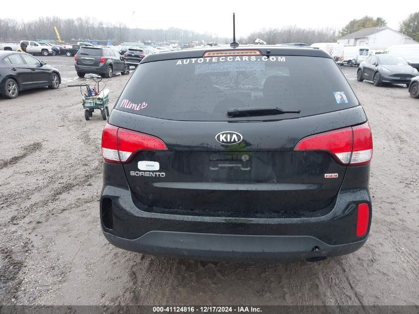 VIN 5XYKT3A6XFG627957 2015 KIA Sorento, LX no.16