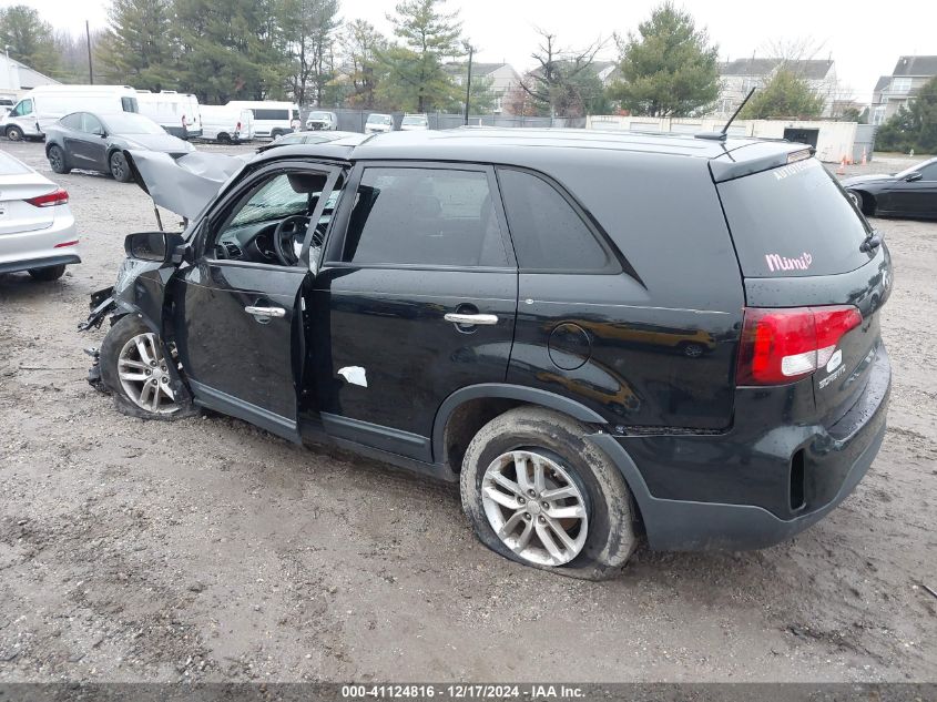 VIN 5XYKT3A6XFG627957 2015 KIA Sorento, LX no.3