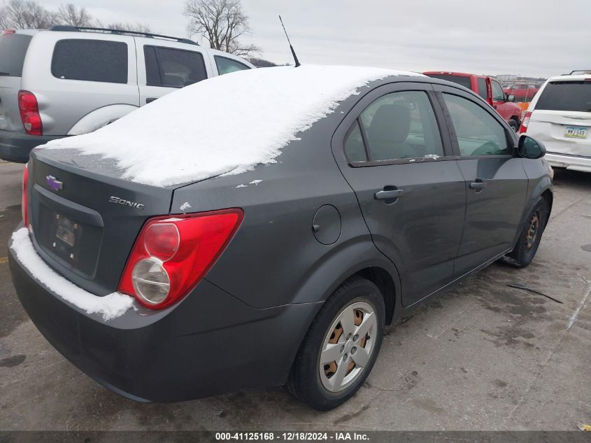 VIN 1G1JA5SGXD4175856 2013 CHEVROLET SONIC no.4