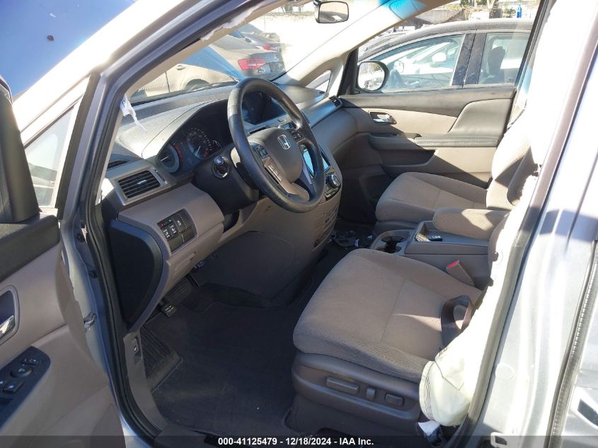 VIN 5FNRL5H31GB022188 2016 Honda Odyssey, SE no.20