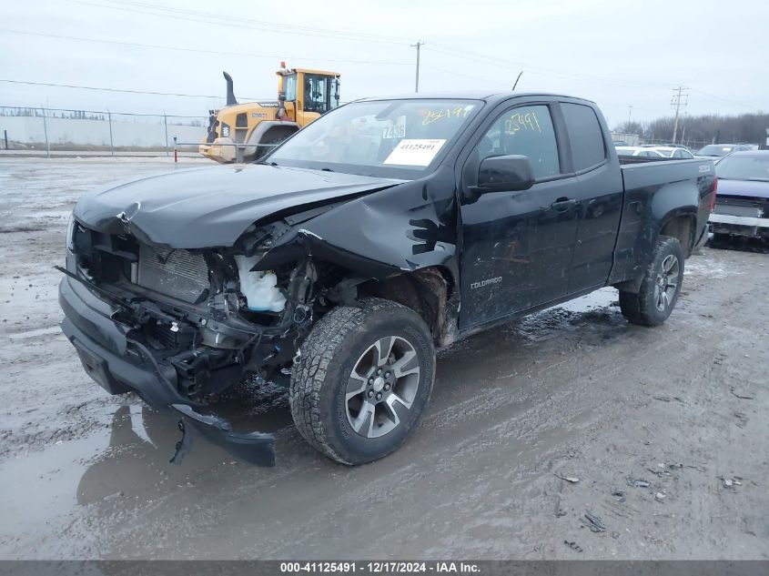 VIN 1GCHTDEN1J1241728 2018 Chevrolet Colorado, Z71 no.2