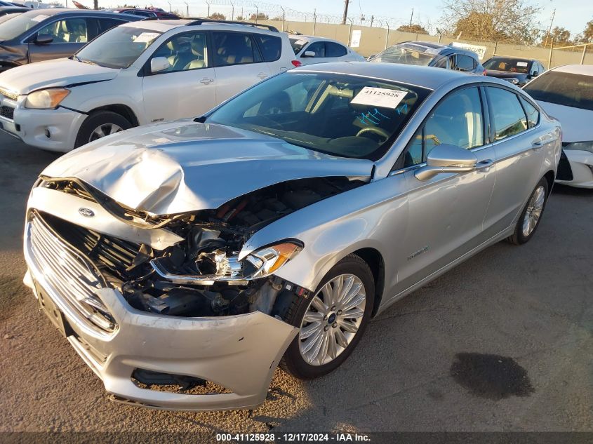 VIN 3FA6P0LU6FR266447 2015 Ford Fusion, Hybrid SE no.2