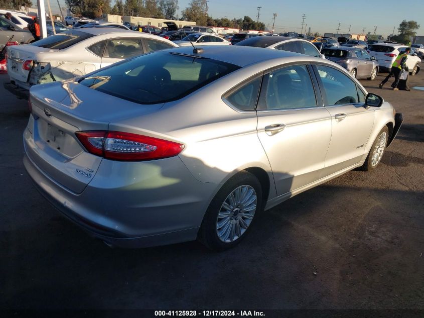 VIN 3FA6P0LU6FR266447 2015 Ford Fusion, Hybrid SE no.4