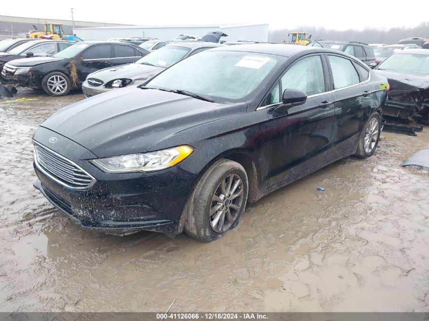 VIN 3FA6P0HD6HR365068 2017 Ford Fusion, SE no.2