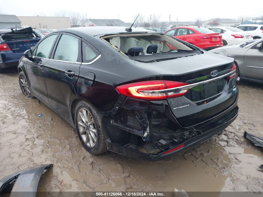 VIN 3FA6P0HD6HR365068 2017 Ford Fusion, SE no.3