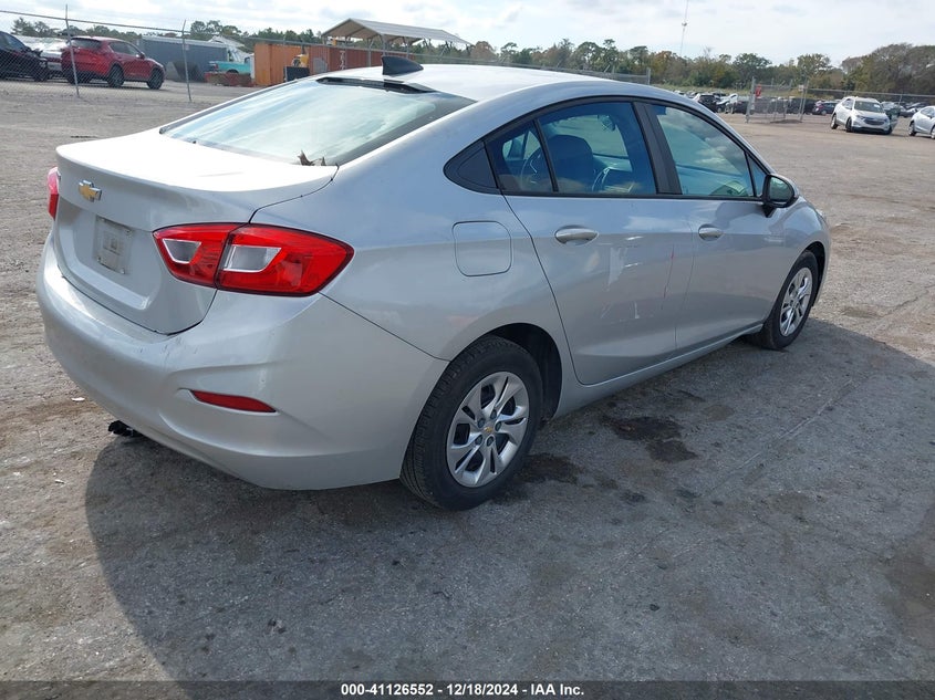 VIN 1G1BC5SM3K7109536 2019 CHEVROLET CRUZE LS