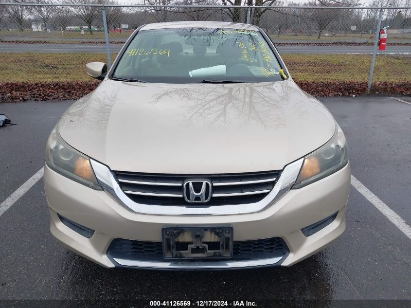 VIN 1HGCR2F3XFA141369 2015 Honda Accord, LX no.12