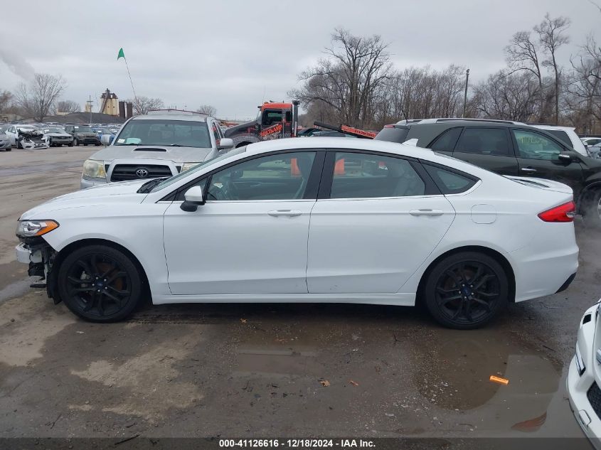 VIN 3FA6P0HD3KR215586 2019 Ford Fusion, SE no.15