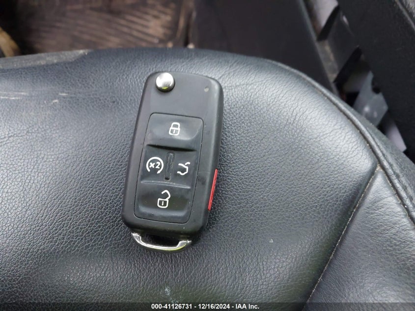 2014 VOLKSWAGEN PASSAT VIN: 1VWCN7A35EC073626