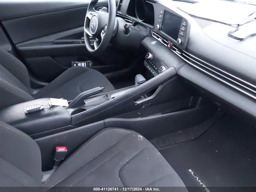 2021 HYUNDAI ELANTRA VIN: KMHLM4AG0MU117348