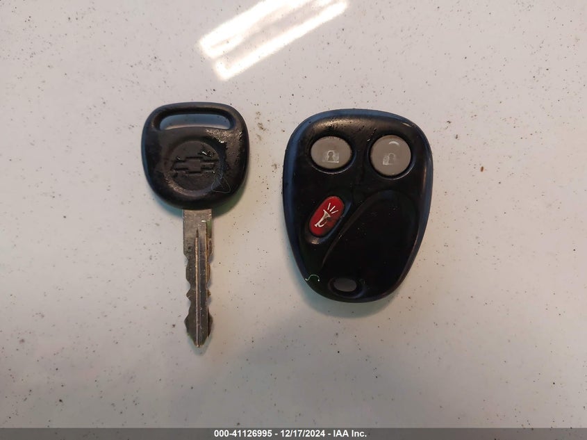 2005 Chevrolet Tahoe Ls VIN: 1GNEK13T65J211319 Lot: 41126995